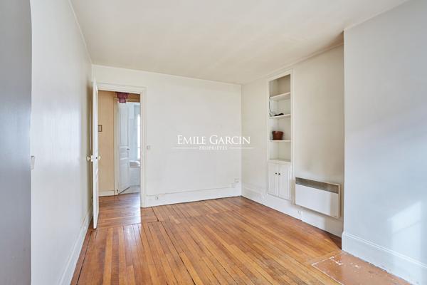 A VENDRE - Appartement Paris - 75009 - Folies Bergère - Square Montholon - 2 pièces - 1 chambre - 48 m²