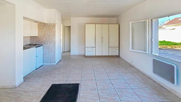 Appartement 2 pièces avec terrasse, jardin et 2 parkings