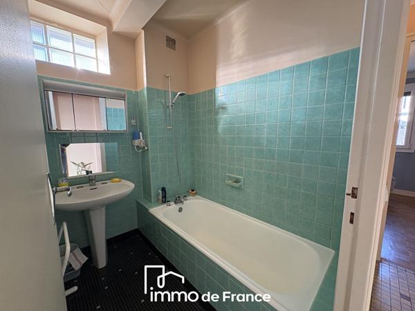 à 5 min du Centre, Appartement Type 4 avec Terrrasse et Parking