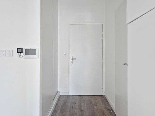 Saint-Sebastien-Sur-Loire - Coup de Coeur - Superbe T3 Contemporain avec Terrasse et Parking - Proche des Bords de la Loire