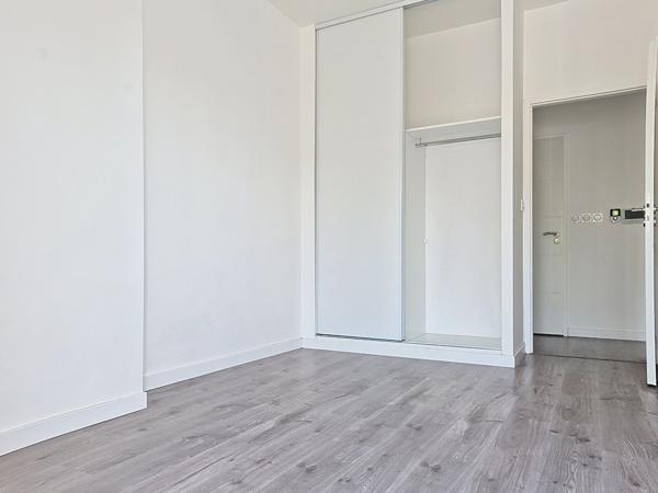 Saint-Sebastien-Sur-Loire - Coup de Coeur - Superbe T3 Contemporain avec Terrasse et Parking - Proche des Bords de la Loire
