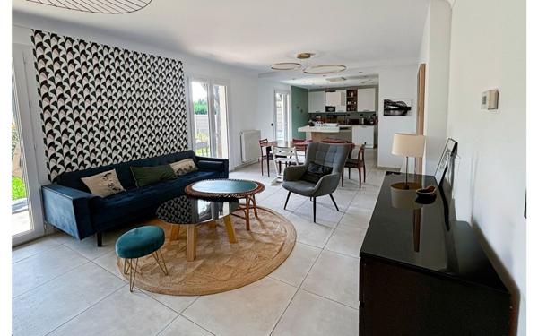 Maison à vendre    5 pièces •  Billère