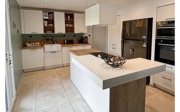 Maison à vendre    5 pièces •  Billère