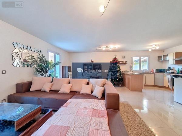 Maison à vendre à Prévessin-Moëns dans l'Ain (01280), ref : 01047-795