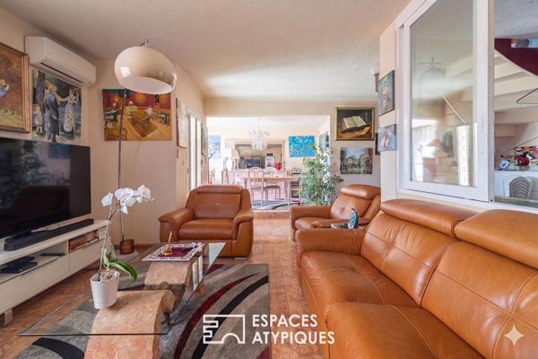Maison avec studio indépendant, face à la mer