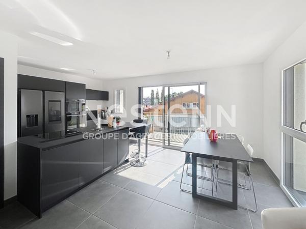 PROCHE CENTRE-VILLE PONTARLIER : Appartement 3 pièces avec terrasse, alliant modernité et prestations de qualité !