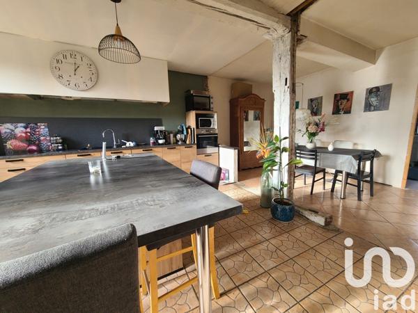 Maison de village 4 pièces de 114 m² à Saint-Mards-en-Othe (10160)