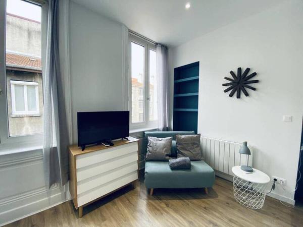 Appartement 1 pièce                                        - 42000 Saint-Étienne Réf : 13046