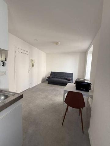 Appartement 1 pièce                                        - 43000 Le Puy-en-Velay Réf : 11820