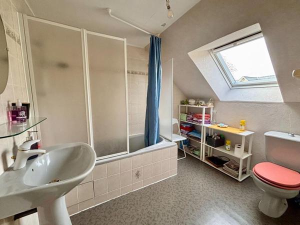 Maison Saint Andre Des Eaux- grand terrain - 145 m2 habitable possible