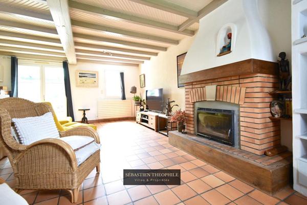 Maison Vendéenne T5 proche Saint Gilles - Authenticité et Confort