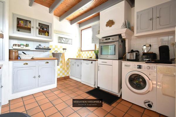 Maison Vendéenne T5 proche Saint Gilles - Authenticité et Confort
