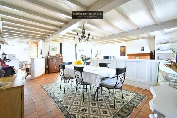 Maison Vendéenne T5 proche Saint Gilles - Authenticité et Confort