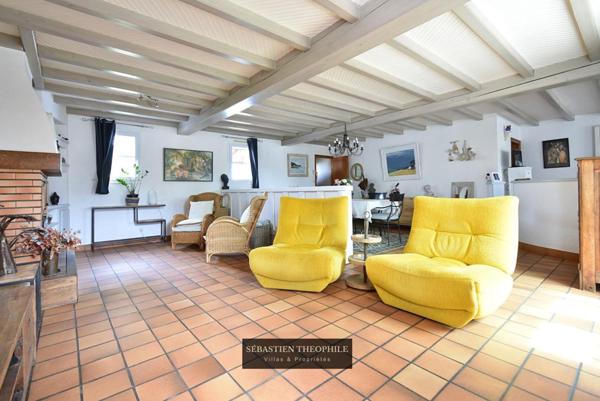 Maison Vendéenne T5 proche Saint Gilles - Authenticité et Confort