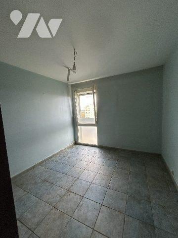appartement au 7ème étage avec ascenseur