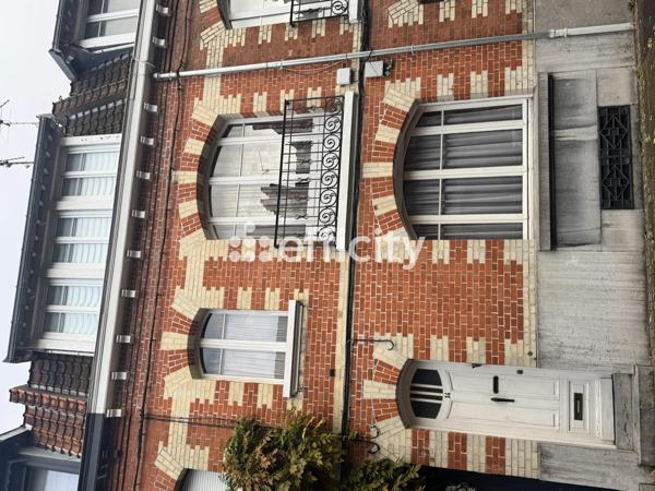 Maison 6 pièces - 112 m² Exclusivité efficity