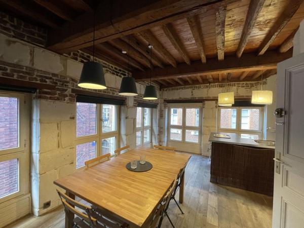 A LOUER : T2 à LILLE • Vieux Lille • 1 100 € CC • Réf. G518-4