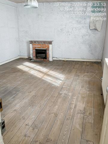 (23200) AUBUSSON - IDÉAL INVESTISSEUR - IMMEUBLE DE RAPPORT - 2 APPARTEMENTS - POMPE À CHALEUR - EXTÉRIEUR