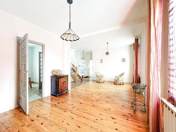 Flachet, au calme, maison de 7 pièces