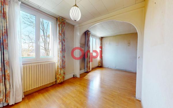 Appartement à vendre    6 pièces • 74,21 m2 Clichy-sous-Bois