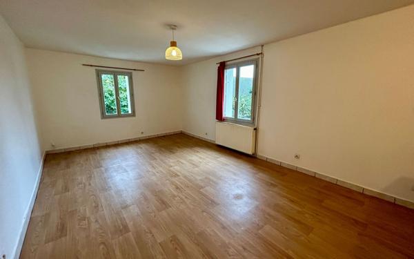 Immeuble à vendre    10 pièces •  Châtellerault