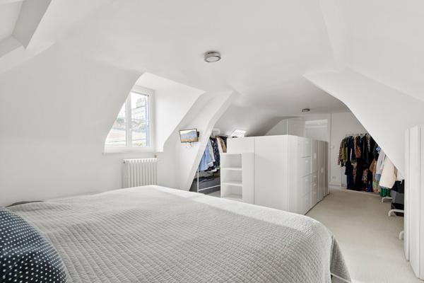 Maison Le Pecq 6 pièce(s) 170 m2 1 050 000 € ** - Référence 17763