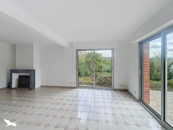 Maison à vendre 188 000 € La Chaussée-Saint-Victor 6 p 148 m² DPE D