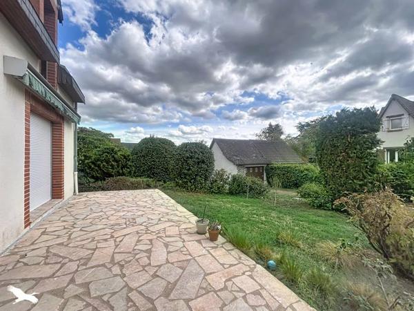 Maison à vendre 188 000 € La Chaussée-Saint-Victor 6 p 148 m² DPE D