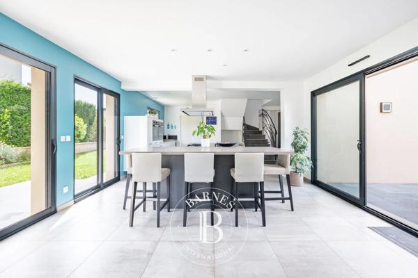 Triel-sur-Seine, Maison 7 Chambres -  220 m² à vendre