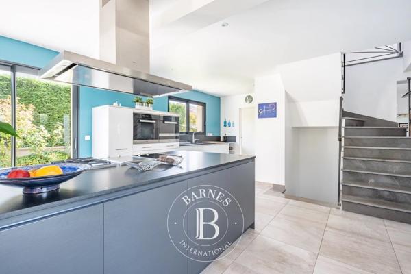 Triel-sur-Seine, Maison 7 Chambres -  220 m² à vendre