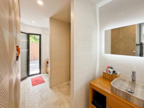 Maison Saint Jean D Illac 5 pièce(s) 210 m2