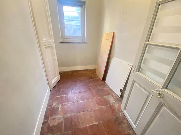 À louer - Appartement T3 avec bureau / dressing - Terrasse ensoleillée - Centre-ville