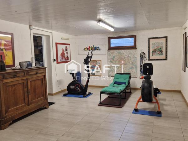 Maison à Vendre à FOLLAINVILLE-DENNEMONT de 134 m2