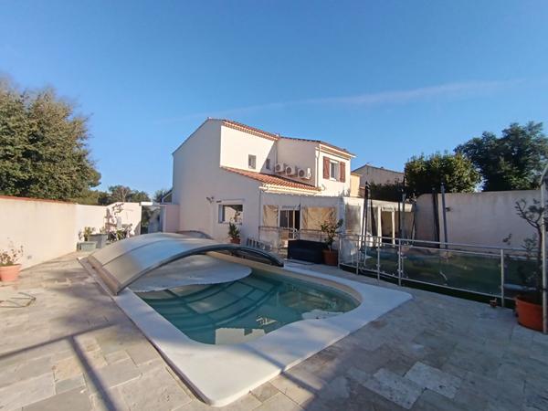 La Seyne. Maison T6 de 115 m² avec garage de 40 m² sur 400 m² de terrain