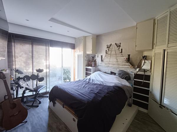 La Seyne. Maison T6 de 115 m² avec garage de 40 m² sur 400 m² de terrain