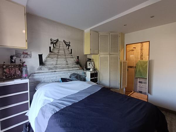 La Seyne. Maison T6 de 115 m² avec garage de 40 m² sur 400 m² de terrain