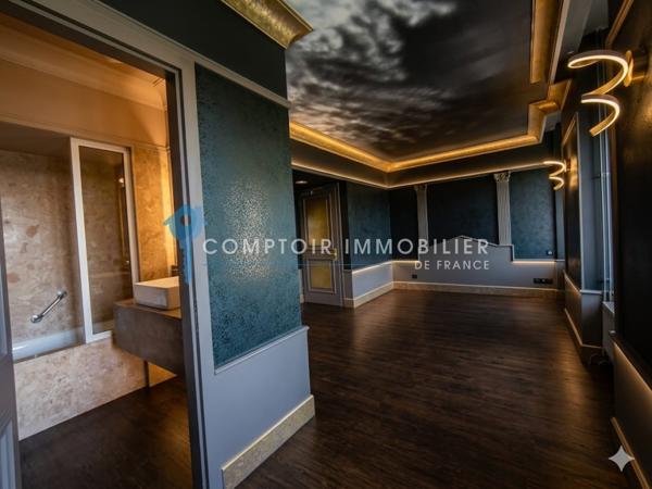 Propriete
                                                                                                                                                                                                                                                                                                                        40 pièce(s)                                                                                                                                                                                                          30 chambre(s)                                                                                                                                                                                                          2000  m²