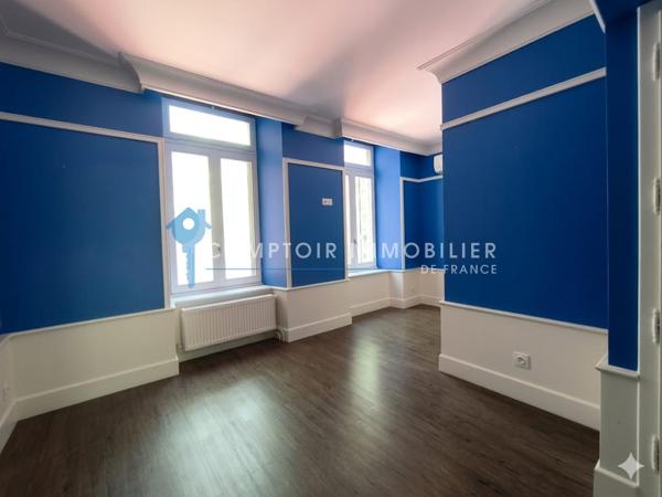 Propriete
                                                                                                                                                                                                                                                                                                                        40 pièce(s)                                                                                                                                                                                                          30 chambre(s)                                                                                                                                                                                                          2000  m²