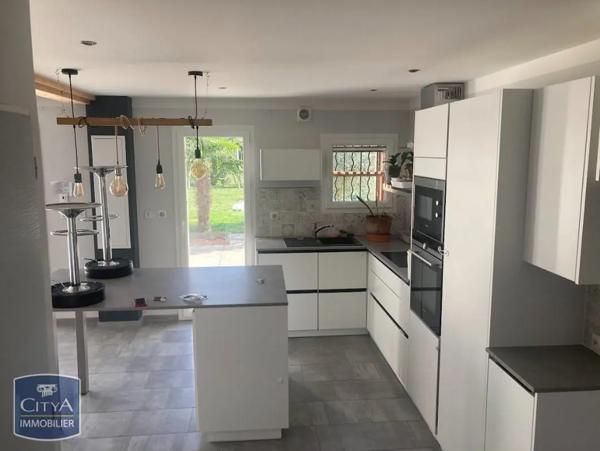 Maison à louer 5 pièces 94.9m² Saint-Romain-de-Jalionas (38460)