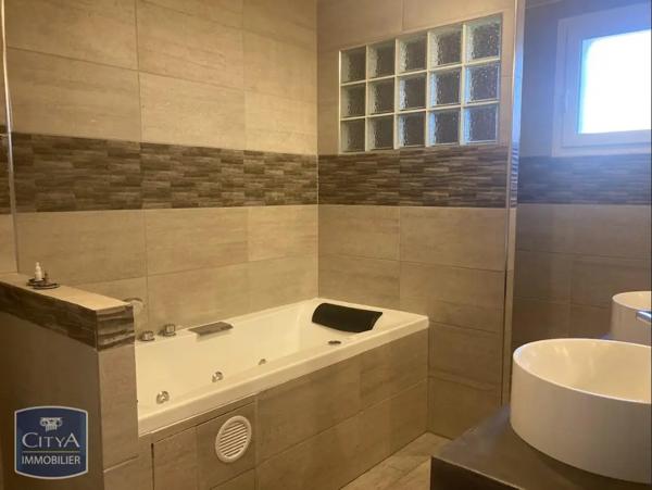 Maison à louer 5 pièces 94.9m² Saint-Romain-de-Jalionas (38460)