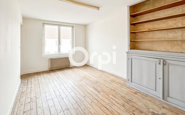 Maison à vendre    5 pièces • 155,42 m2 Auchel