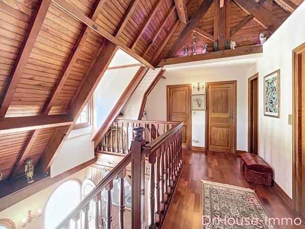 Maison à vendre 7 pièces de 222 m²