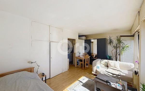 Appartement à vendre    1 pièce • 27,21 m2 Paris 15