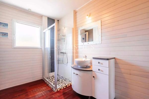 BISCARROSSE : Villa d’architecte ossature bois avec piscine et jardin