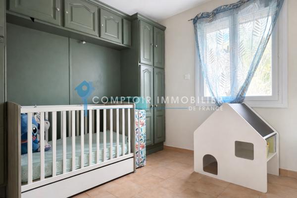 Villa
                                                                                                                                                                                                                                                                                                                        4 pièce(s)                                                                                                                                                                                                          3 chambre(s)                                                                                                                                                                                                          82  m²