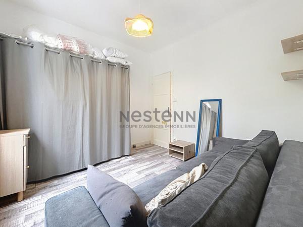 Maison Orange , Garage, Jardin