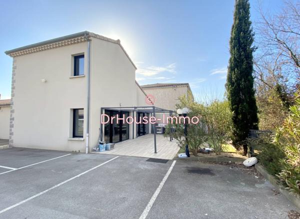 Commerce à vendre 4 pièces de 117 m²