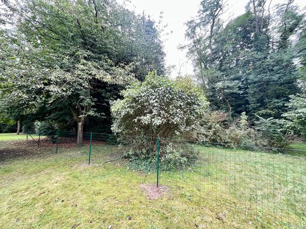 TERRAIN A BATIR ERAGNY - 690m² €200 000 ** - Référence 5790
