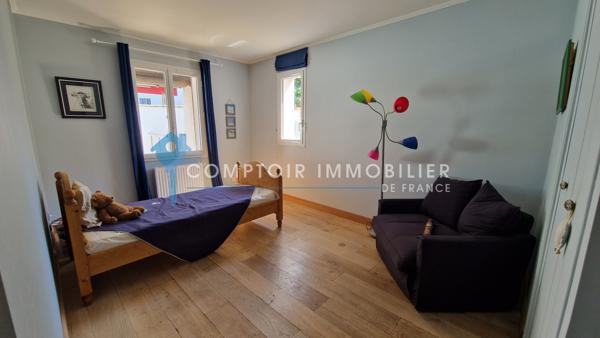 Maison
                                                                                                                                                                                                                                                                                                                        5 pièce(s)                                                                                                                                                                                                          3 chambre(s)                                                                                                                                                                                                          120  m²