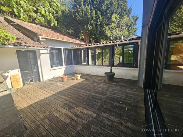 POITIERS CASSETTE, Maison T3/4 d'environ 118 m² avec garage et jardin